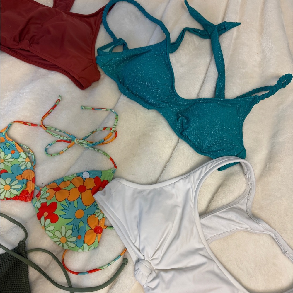 Colorful Bikini Top Collection - Picture 2 of 7